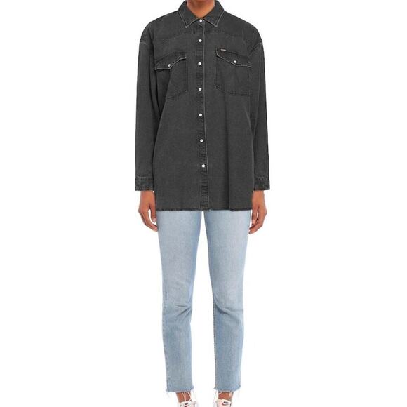 Wrangler Pearl Snap Button Jean Shirt Women Small Long Sleeve Pockets Logo NWT - Picture 1 of 16